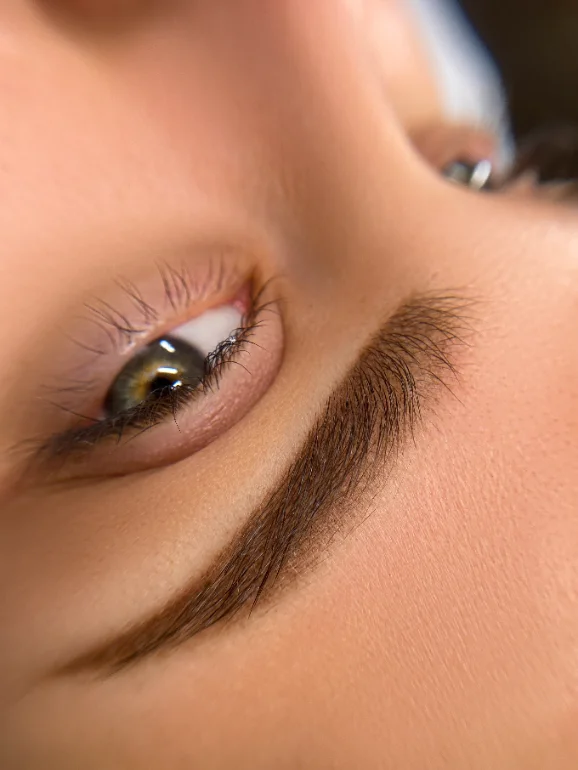 Microblading — natural