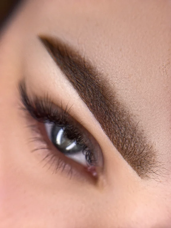 Powder brows